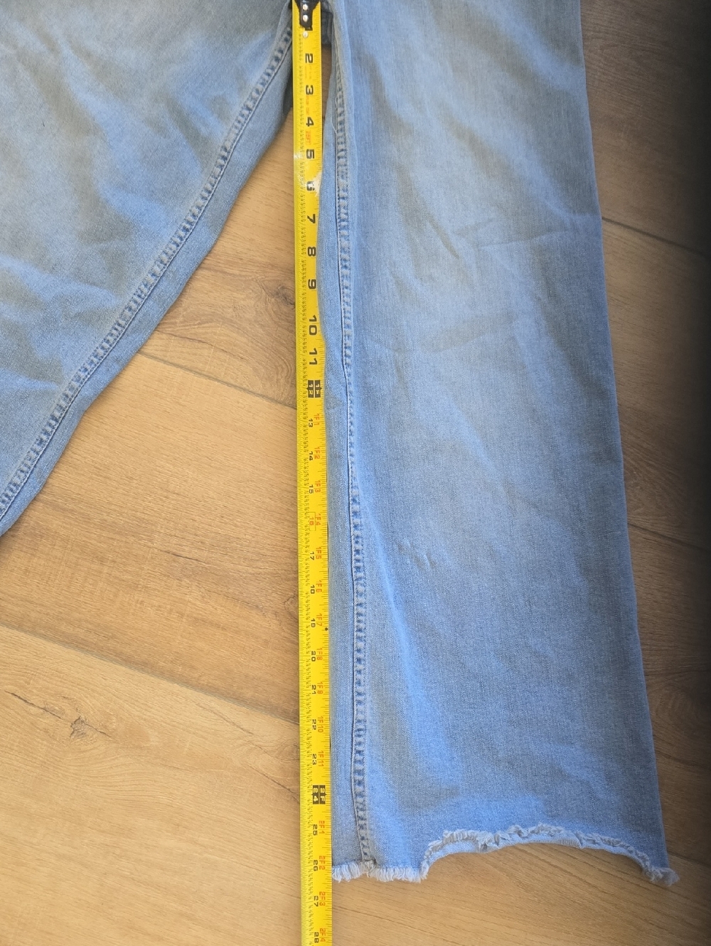 Billabong Highwaist Wide Leg Frayed Hem Jeans - Picture 6 of 7